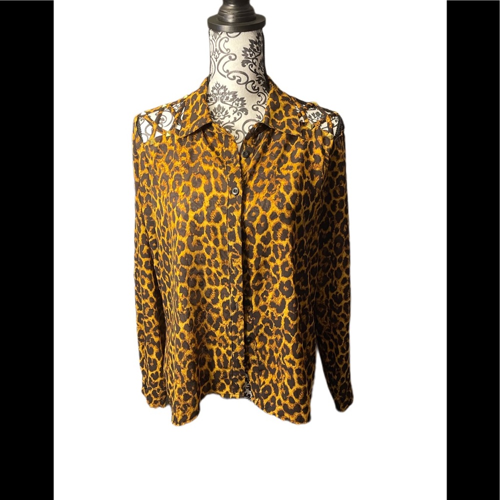 Niki Minaja leopard print top size L